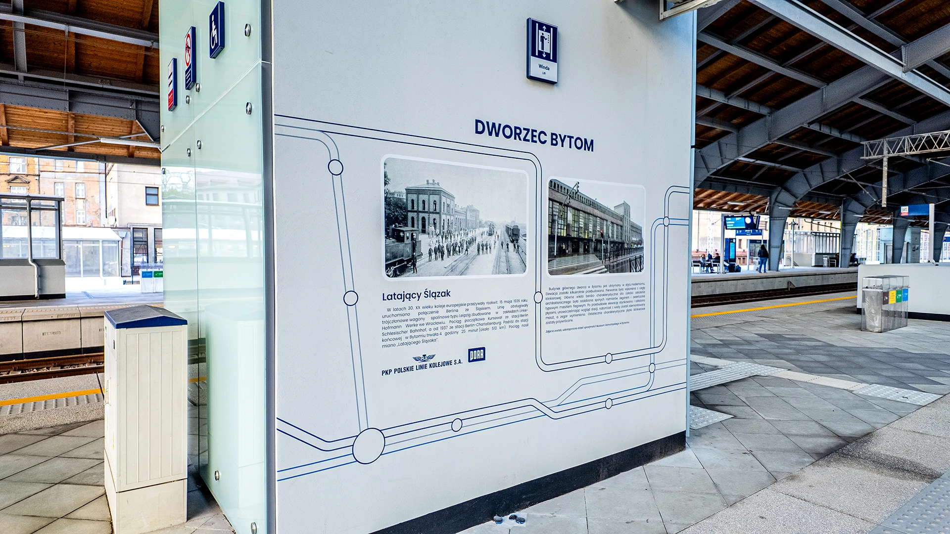 Druk na ścianie firmy wykonawca