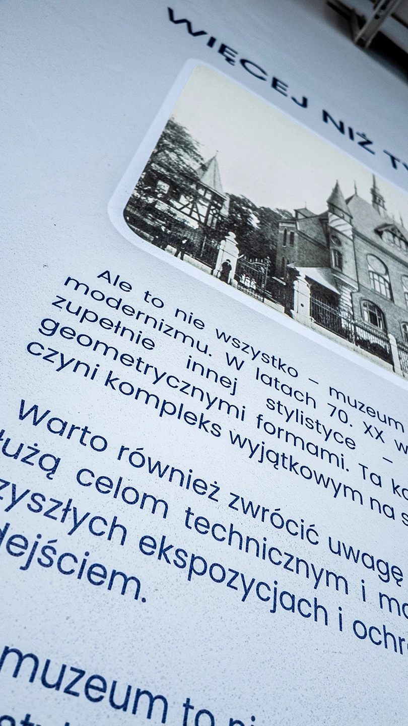 Druk ścienny z bliska