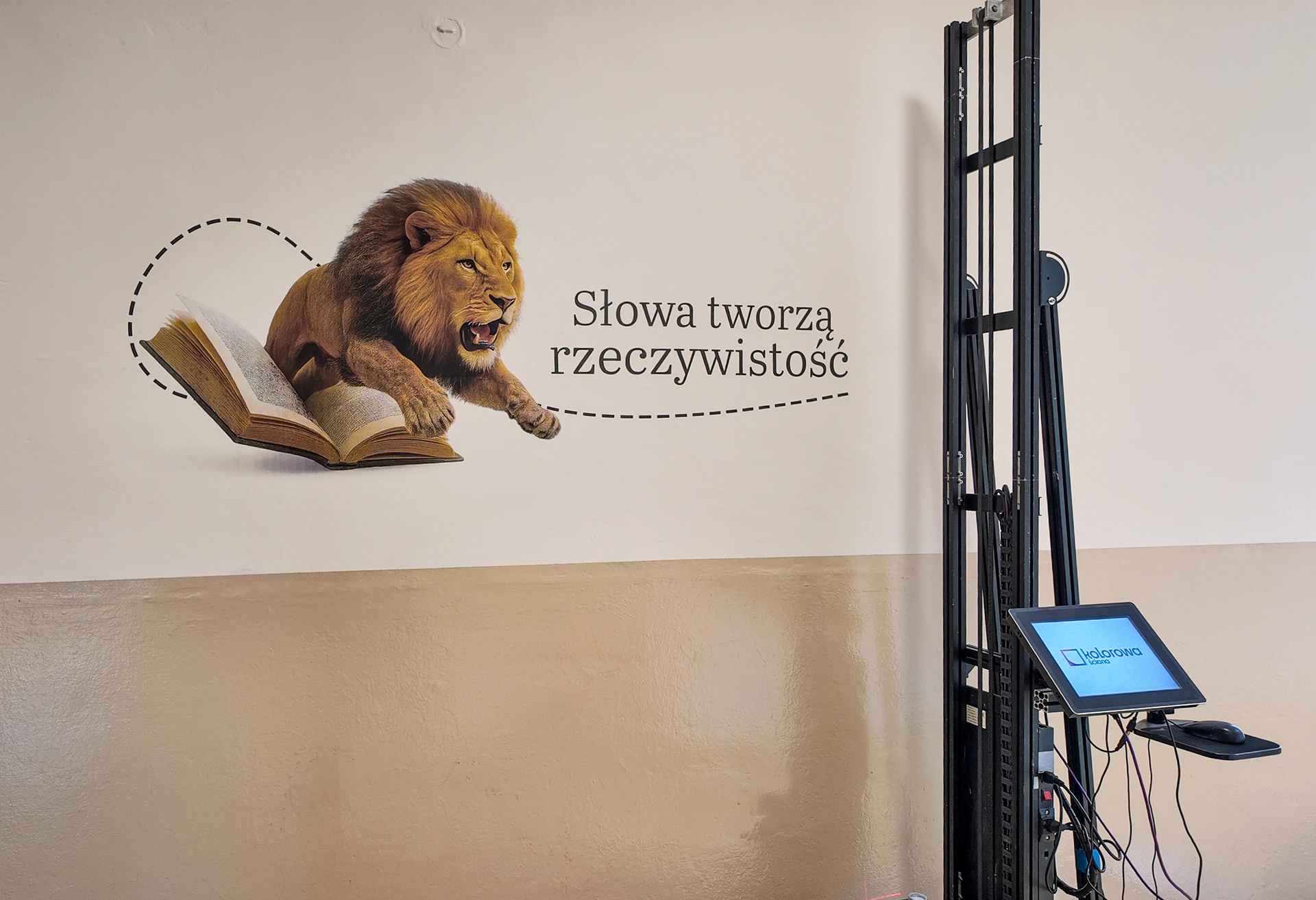 Druk ścienny Pabianice – realizacja Szkoła w Pabianicach